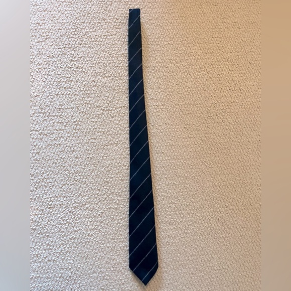 My husband is retiring his ties 👇🏽 - Picture 3 of 3